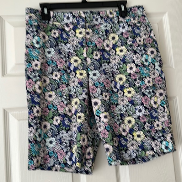 Talbots Pants - Talbots Perfect Short. (Bermuda). Size 10